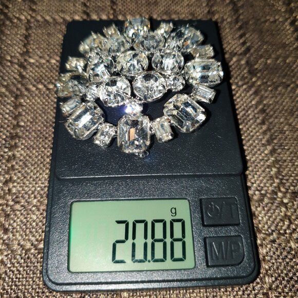 Magnificent Vintage WEISS Emerald Cut & Round White Rhinestone Statement Brooch - Picture 11 of 11